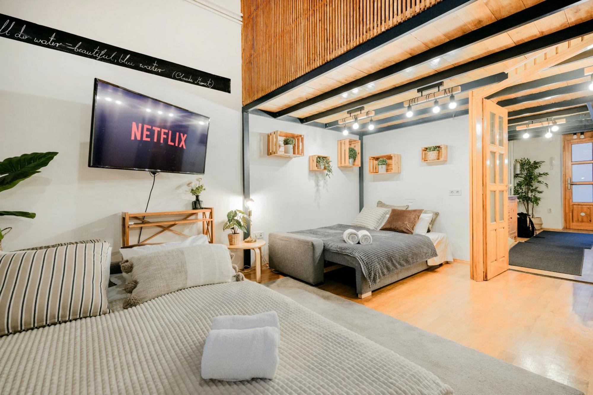 Wellness Wonderland: Garden, Sauna, Jacuzzi In Cbd Budapest Eksteriør bilde