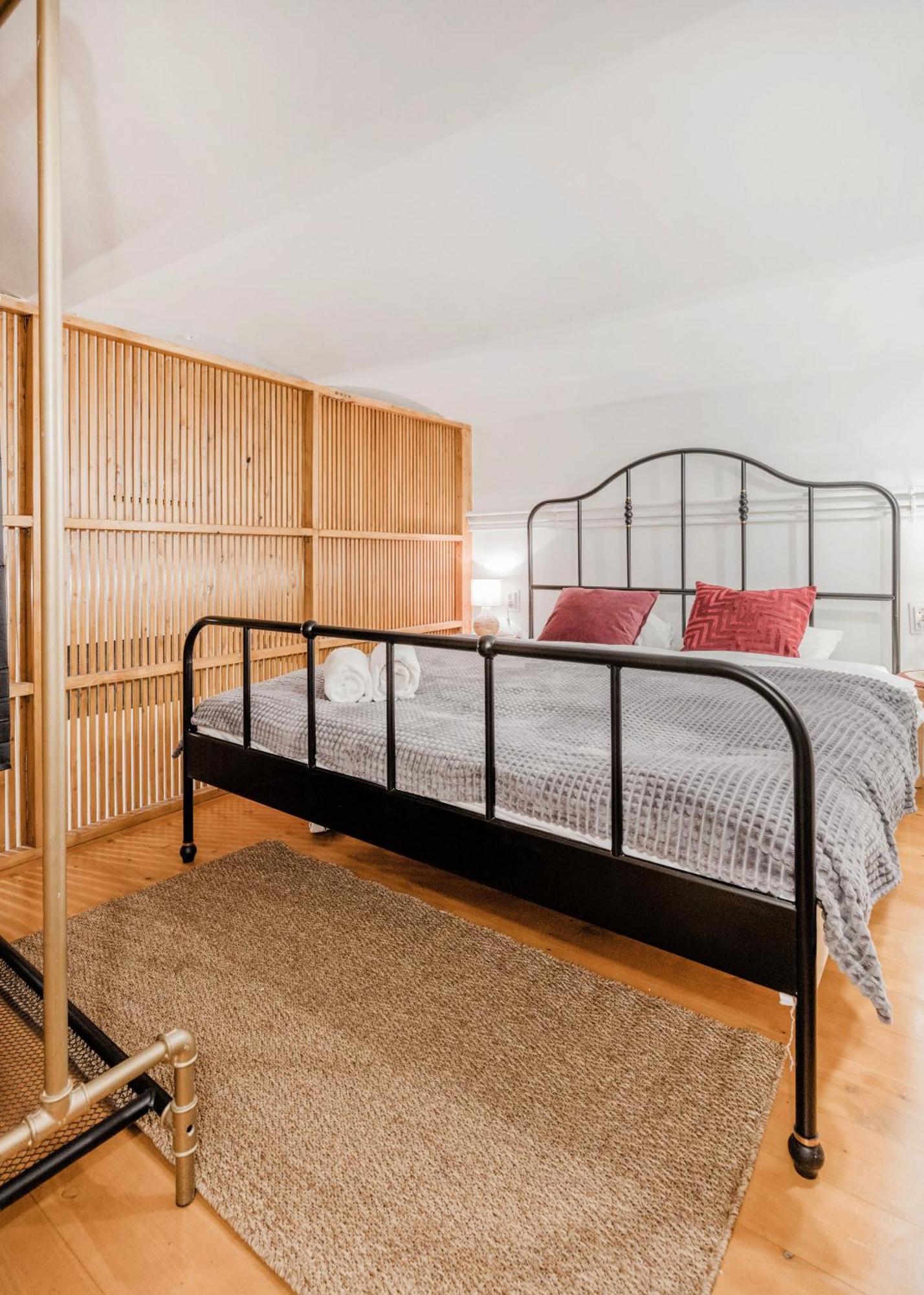 Wellness Wonderland: Garden, Sauna, Jacuzzi In Cbd Budapest Eksteriør bilde